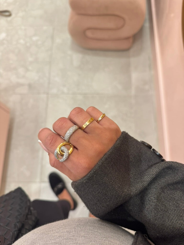 Solitaire Pinky Ring