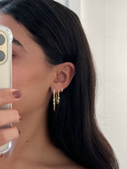 Chain & Solitaire Huggie