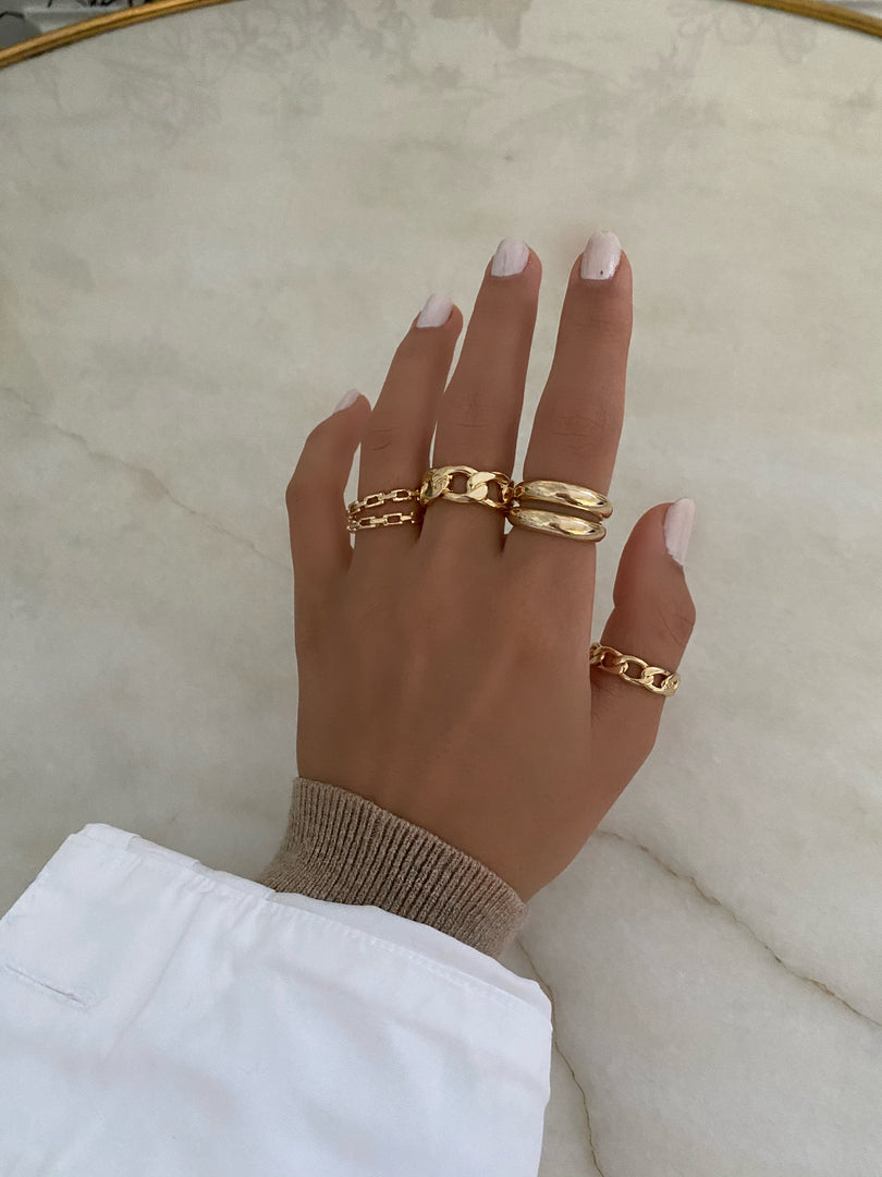 Dainty Chain Ring